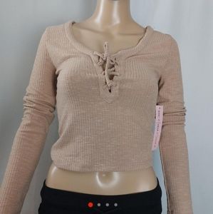 Crave Fame Juniors lace up‎ cropped top Long sleeve size M